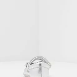 Friboo Riemchenballerina - Silver, Kinder 12 Friboo Riemchenballerina - Silver, Kinder -Friboo Verkaufsgeschäft 86f8358bb9704578a4e2764c09b84825