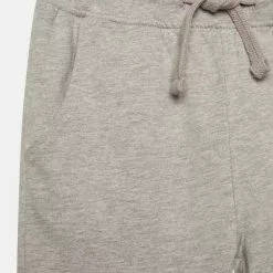 Friboo 3 PACK BASIC BOYS SWEATPANTS - Jogginghose - Grey, Blue, Red, Kinder 9 Friboo 3 PACK BASIC BOYS SWEATPANTS - Jogginghose - Grey, Blue, Red, Kinder -Friboo Verkaufsgeschäft f6494189a19145e9a94ce95bcea7d004