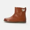 Friboo LEATHER BOOTIES - Stiefelette - Cognac, Kinder 1 Friboo LEATHER BOOTIES - Stiefelette - Cognac, Kinder -Friboo Verkaufsgeschäft fd2ee62c38bd4309a858f23272fc9862